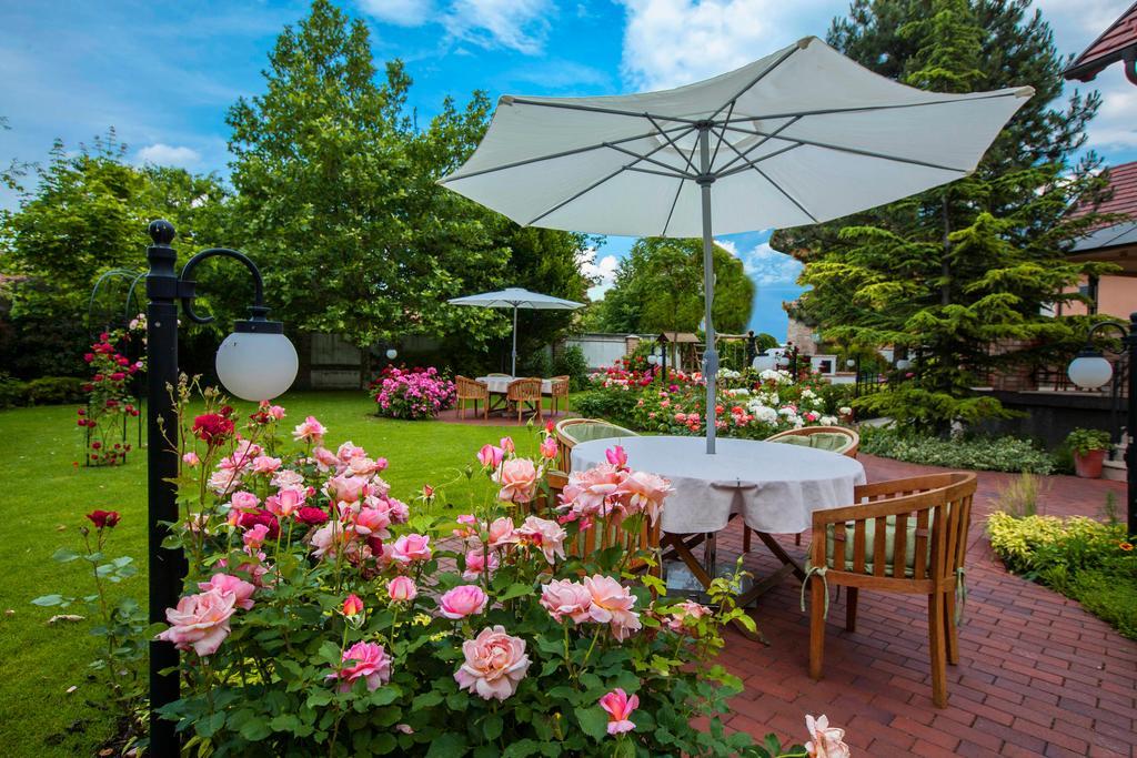 Villa Rosa Dunajska Streda Luaran gambar